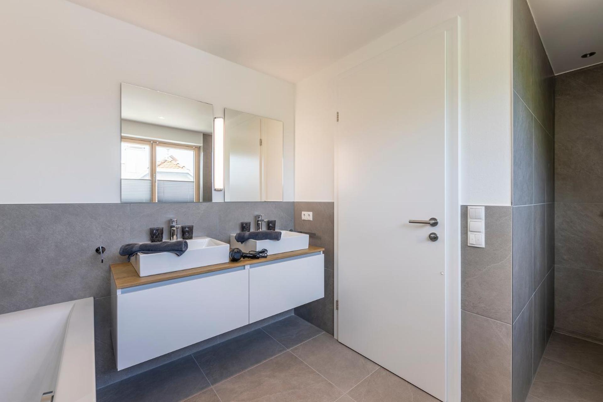 Bodensee Bergblick Suite Lochau Luaran gambar